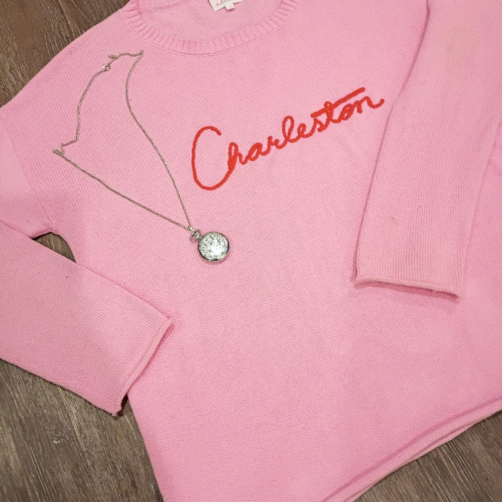 PINK PINEAPPLE SZ M "CHARLESTON" EMBROIDERED CREW NECK COTTON SWEATER PREPPY